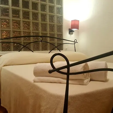 Dimora Genovese * كالياري